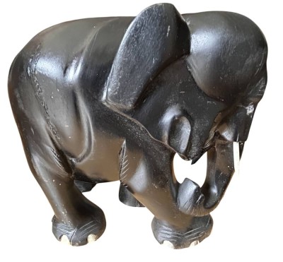 Auktion 358<br>grosser Holzelefant, Altersspuren, H-25 cm, Fehlteile bei den Zehen [1]
