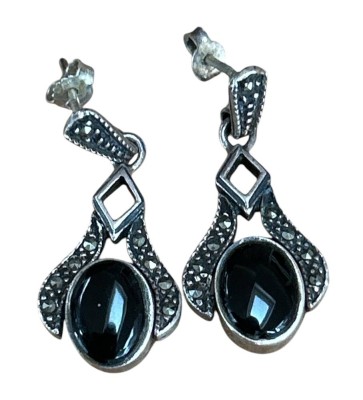 Auktion 358<br>Paar Silber Ohrhänger mit drehbaren Stein, Mondstein/Onyx, Markasiten, drehbare Halterung vergoldet, L-3,5 cm, 6,9 gr [1]