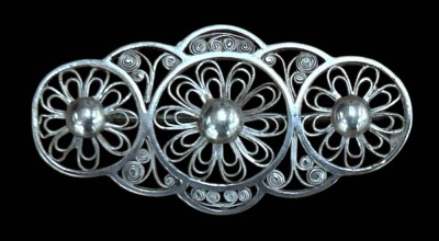 Auktion 358<br>Durchbruch Silber-Brosche, B-5 cm, 5,6 gr [1]