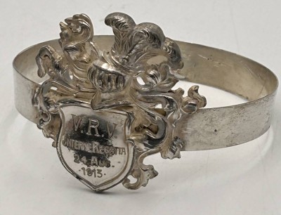 Auktion 359<br>Reif, Regatta Preis von 1913(wohl für Weinflasche), D-8,5 cm und Trinkbecher, H-9 cm, beide WMF Straußenmarke [1]