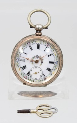 Auktion 359<br>Taschenuhr um 1900, schönes Ziffernblatt, 800er Silber, Rückendeckel lose, Schlüsselwerk läuft, Schlüssel anbei, D-4,23cm [1]