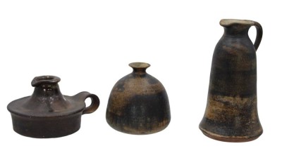 Auktion 359<br>3x div. signierte Kunstkeramiken, 2x wohl Meyn, ca. H-14,8 > 8,5cm [1]