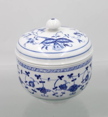 Auktion 359<br>gr. Deckeldose, Kaiser, handgemaltes Zwiebelmuster, ca. H-13cm D-12cm [1]