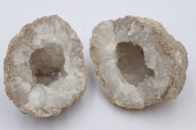 Auktion 359<br>Bergkristall-Druse, 2tlg, ca. D-10cm [1]