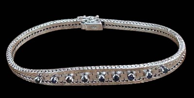 Auktion 359<br>Silber-Armband-835- mit 9  Safiren, L-20 cm, 17 gr [1]