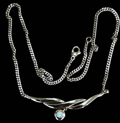 Auktion 359<br>Pierre Lang Collier mit klaren Stein, vergoldet, L-46 cm [1]
