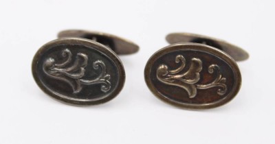 Auktion 359<br>Paar 830er Manschettenknöpfe, älter, 9,5gr., B-2,1cm [1]