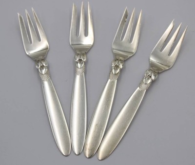 Auktion 359<br>4x Kuchengabeln, Georg Jensen Dänemark, Sterling, Cactus, 103,2gr., L-12,8cm [1]