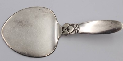 Auktion 359<br>Pastetenheber, Georg Jensen Dänemark, Sterling, Cactus, 36,4gr., L-12cm [1]