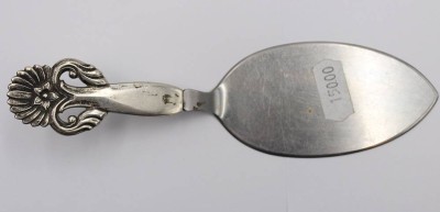 Auktion 359<br>Pasteneheber, Silbergriff, Dänemark 1948 ?, L-17cm [1]