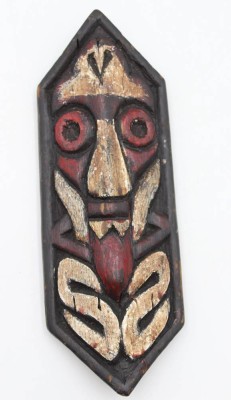Auktion 359<br>Holz-Wandmaske, farbig gefasst, Sarawak Malayasia, 25 x 9cm [1]