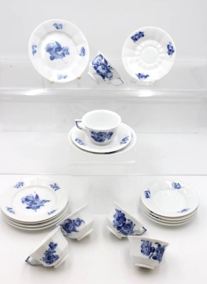 Auktion 359<br>6x kompl. Gedecke, Royal Copenhagen, blaue Blume, Tassen ca. H-6cm Kuchenteller D-16cm [1]