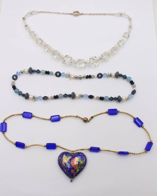 Auktion 359<br>3x div. Modeschmuck-Halsketten, 1x Cloisonné, ca. L-54cm [1]