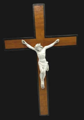 Auktion 359<br>gr. Wandkruzifix, Christus aus Bisquitporzellan,  42x26 cm [1]