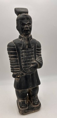 Auktion 359<br>Tonfigur eines  chines. Kriegers, H-45 cm [1]