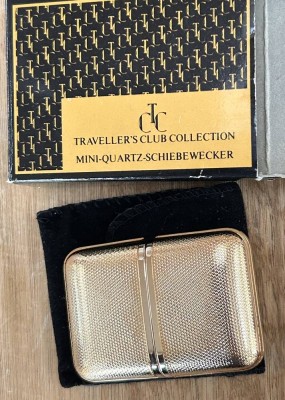 Auktion 359<br>Mini Quartz  Schiebewecker in OVP mit Hülle, Beschreibung, neuwertig [1]