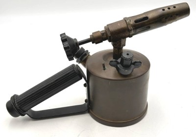 Auktion 359<br>alte Lötlampe, Messinggehäuse, H-18 cm [1]