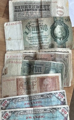 Auktion 359<br>11x div. Reichsbanknoten, darunter 2x  Alliierte Militärbehörde, 1944 [1]