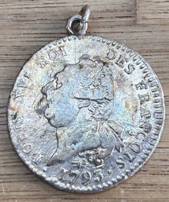 Auktion 359<br>FRANKREICH: 30 Sols francois 1793 Ludwig XVI. Silber, gehenkelt, Altersspuren, 9,7 gr [1]