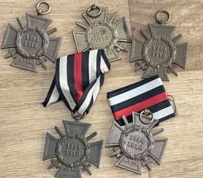 Auktion 359<br>5x Kriegsteilnehmer-Kreuze 1914-18, 2x mit Band [1]