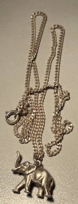 Auktion 359<br>Silber Halskette mit Elefanten-Anhänger-835-, Kette L-56 cm, zus. 11,4 gr [1]
