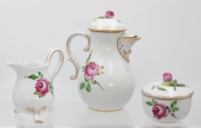 Auktion 359<br>Mokkakern, Plaue, Rote Rose, Kanne ca. H-16,5cm [1]
