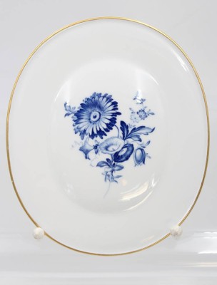 Auktion 359<br>Wandplakette, Meissen, Schwertermarke, 1. Wahl, Aquatinta Blume, ca. 16,7 x 14,2cm [1]