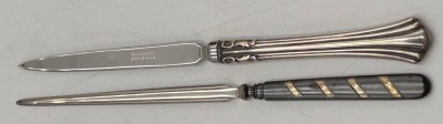 Auktion 359<br>2x versilberte Brieföffner, L-ca. 21 cm [1]