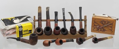 Auktion 359<br>Konvolut div. Pfeifen, teilw. gemarkt, Gebrauchsspuren, anbei etwas Zubehör [1]