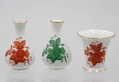 Auktion 359<br>3 Miniatur-Vasen, Herend, Aponyi, ca. H-6cm [1]