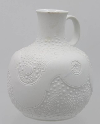 Auktion 363<br>Vase, Kaiser, Weißporzellan, ca. H-15cm [1]