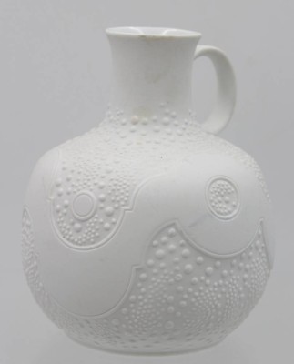 Auktion 368<br>Vase, Kaiser, Weißporzellan, ca. H-15cm [1]