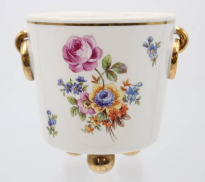 Auktion 359<br>kl. Übertopf, Metzler & Ortloff, florales Dekor, H-12cm D-11cm [1]