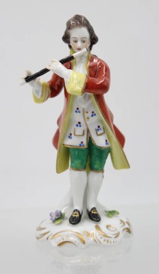 Auktion 359<br>Flötenspieler, Sitzendorf, polychrome Bemalung, ca. H-13cm [1]