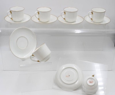 Auktion 359<br>6x Tassen mit U.T., Haviland/ Villeroy & Boch, Goldrand, 1x bestossen, ca. H-6,5cm [1]