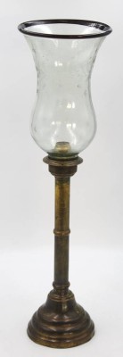 Auktion 359<br>russisches Windlicht, Messingstand, Glas beschliffen, geamarkt, ca. H-57,5cm [1]