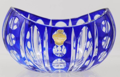 Auktion 359<br>Kristall-Schiffchen, blau überfangen, H-10cm B-16cm T-10cm [1]