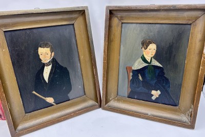 Auktion 359<br>anonymes Paar Biedermeier-Portriaits auf Blech, gleich gerahmt, RG je- 28x23 cm [1]