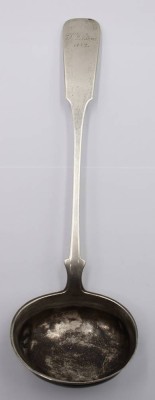 Auktion 360<br>antike Silber-Kelle, 12lötig, Namensgravur und datiert 1872, Altersspuren, 203,8gr., L-34,5cm [1]