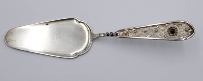 Auktion 360<br>Tortenheber, Filigran-Silber mit rote, Stein, 800er Silber, 84,5gr., L-23cm [1]