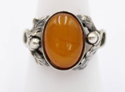 Auktion 360<br>925er Silber-Ring mit Bernstein, älter, 5gr., RG 57 [1]