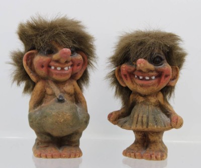Auktion <br>Ny Form Trolle, Norwegen, Kunstmasse, 1x beschädigt, ca. H-16cm [1]