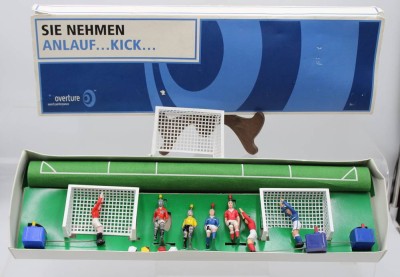 Auktion 360<br>Tischfussballspiel, Overture, wohl kompl., bespielte Erhaltung, wohl Teile hinzugefügt [1]