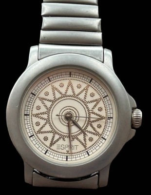 Auktion 360<br>Damenarmbanduhr  