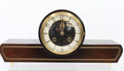 Auktion 360<br>Buffet-Uhr, Holzgehäuse, Werk läuft, H-18,5cm B-39,5cm [1]