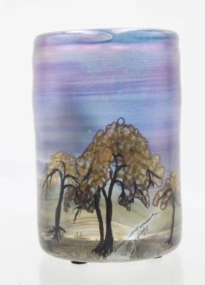 Auktion 360<br>Vase, Eisch, datiert '82, bemalt mit Landschaftszenerie, ca. H-11cm [1]