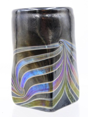 Auktion 360<br>Kunstglasvase, Eisch, lüstrierend, ca. H-13,5cm [1]