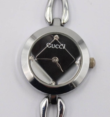 Auktion 360<br>Damen-Armbanduhr, Gucci,  089L, Quarz, 80er Jahre, ca. D-2,2cm [1]