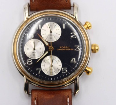 Auktion 360<br>Herren-Armbanduhr, Fossil Chronograph, Quarz, Werk nicht geprüft, guter Zustand, D-3,5cm [1]