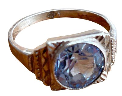 Auktion 360<br>Silberring mit hellblauen Stein, RG 53, 3,6 gr [1]